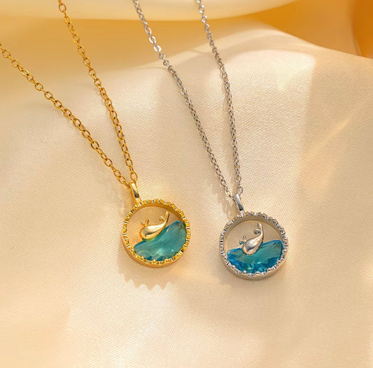 Whale-themed Unique Design, Elegant Iridescent Blue Ocean Collarbone Chain from the Marine Series ππ¬