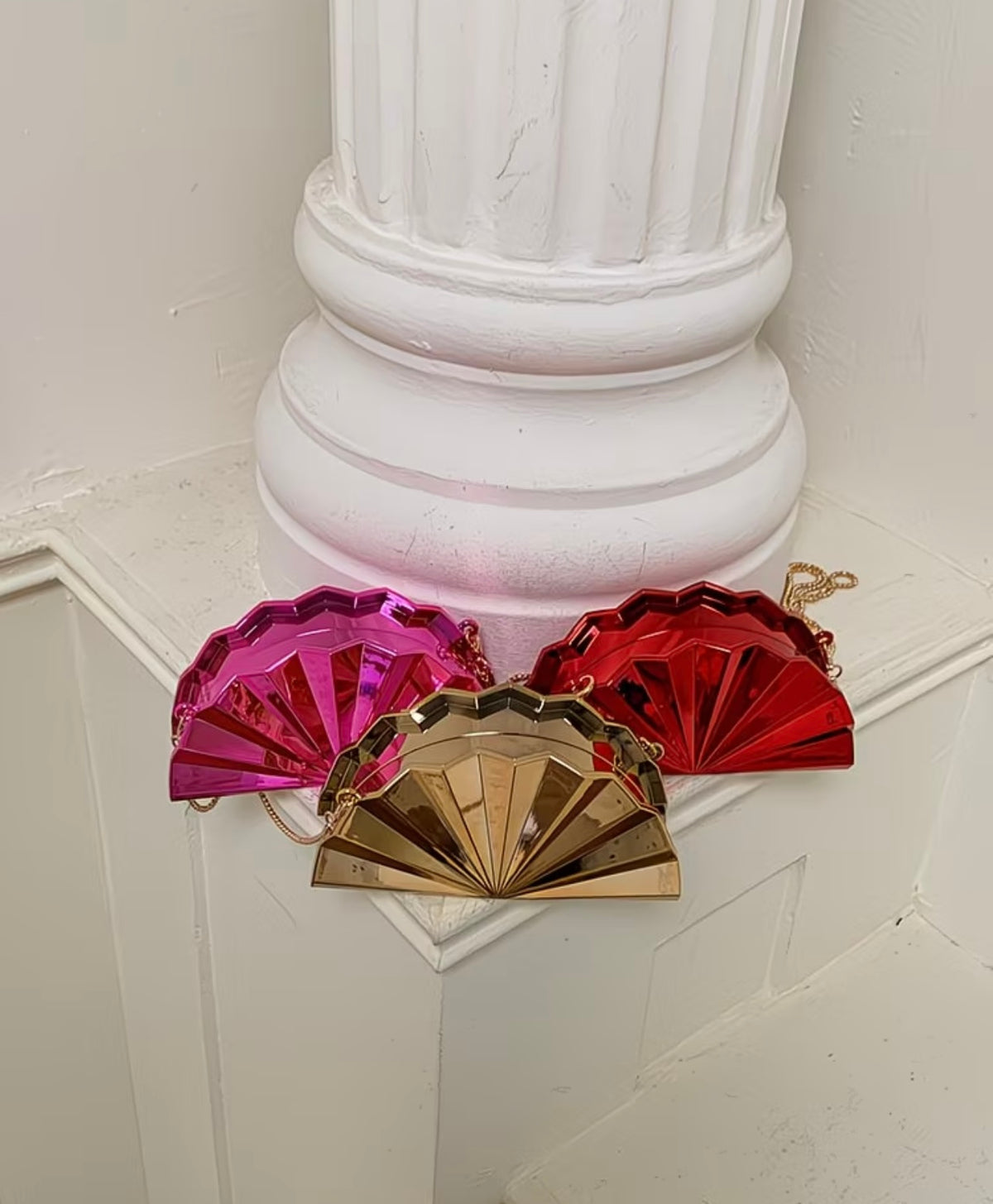 New European Cross-border Style Unique Fan-shaped Clutch for women