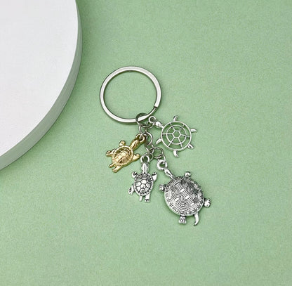 Creative Alloy Ocean Turtle Pendant Keychain 🐢