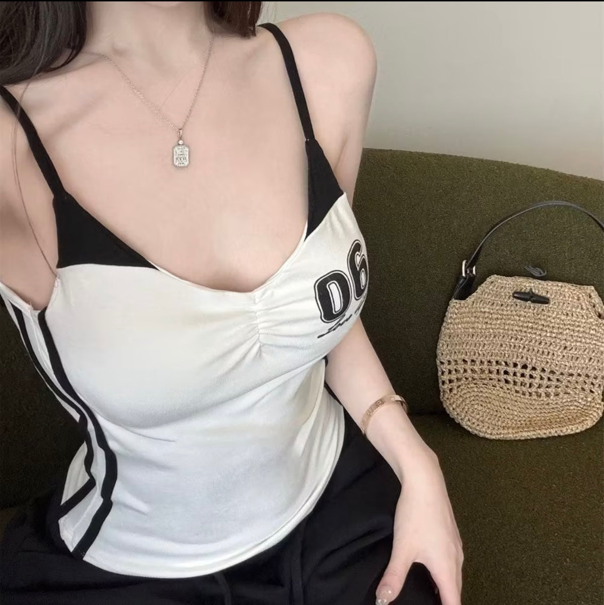 New Sleeveless Tank Top Summer Wearable as Outerwear Slim Fit Color Block Short Style
