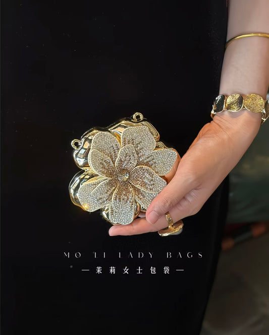 Elegant French-style golden sparkling rhinestone floral acrylic clutch bag 🌸