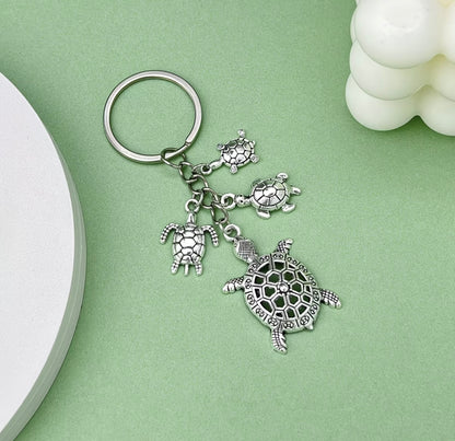 Creative Alloy Ocean Turtle Pendant Keychain 🐢