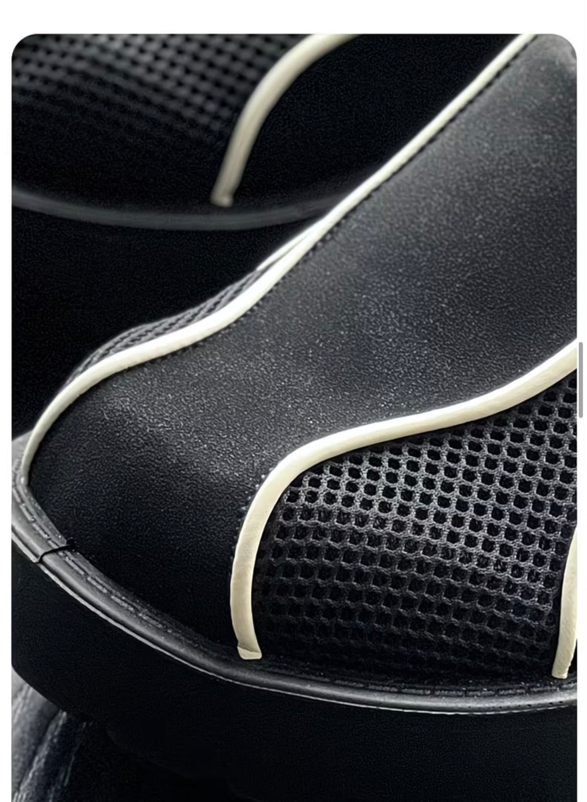 Slip-On Mules for Outdoor
Wear, Thick-Soled Closed-Toe Loafers, Easy-to-Wear Unisex Summer Shoes