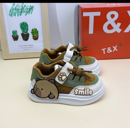 Boys' & Girls' Soft-Soled Sneakers  Capybara-Themed Sports Shoes for Kids of All Ages