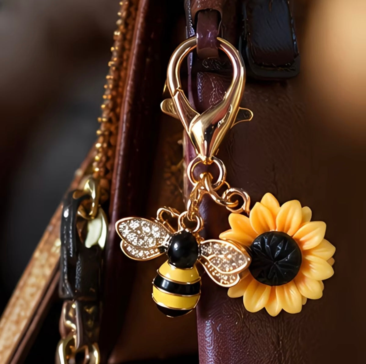 New Bee Sunflower Keychain - Small Gift Pendant, Cute and Unique Zipper Charm for DIY Decoration