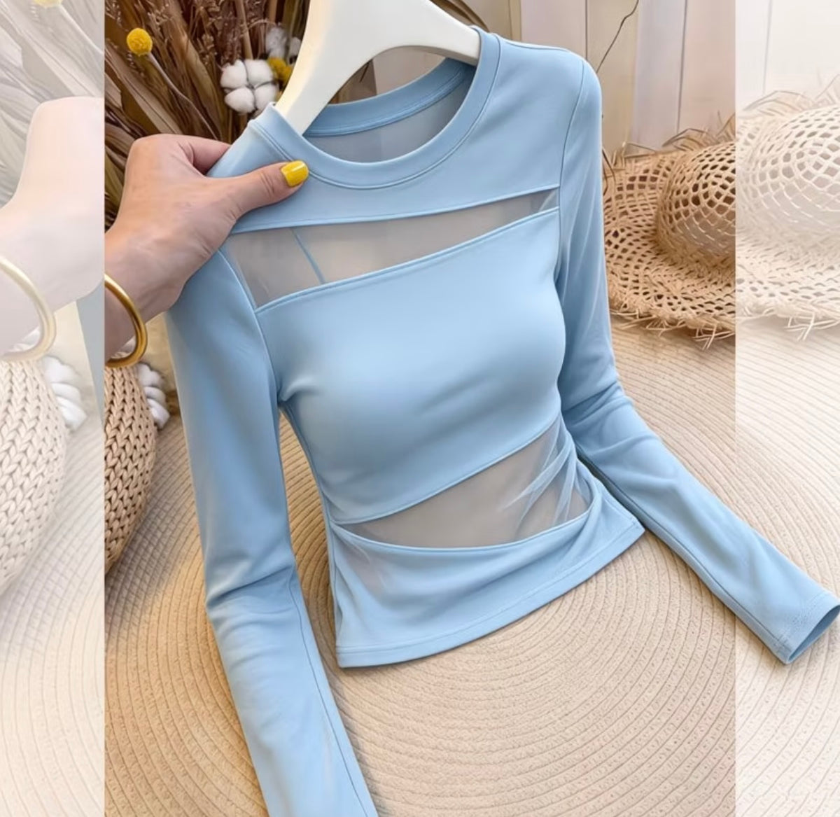 Mesh Paneled Design
Long Sleeve Base Layer Top for Women - Elegant Autumn
Wear