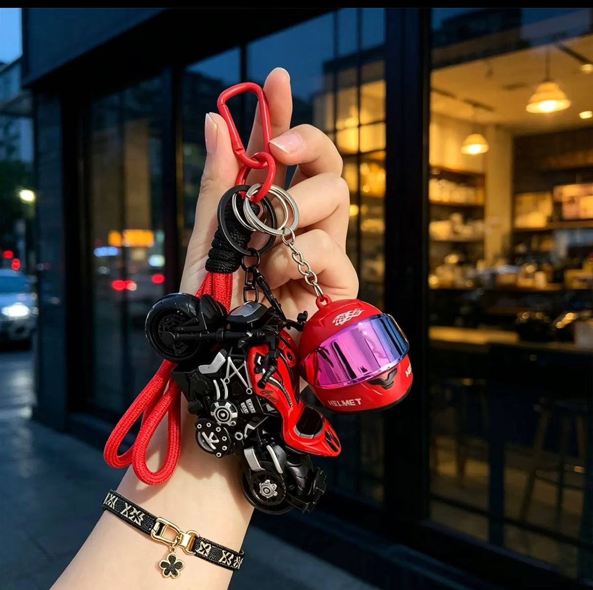 Creative Motorcycle Model Keychain with Light-Up Helmet, Personalized Key Ring 🏍️
