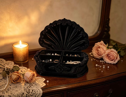European-style embossed shell jewelry storage box aesthetic 🦪