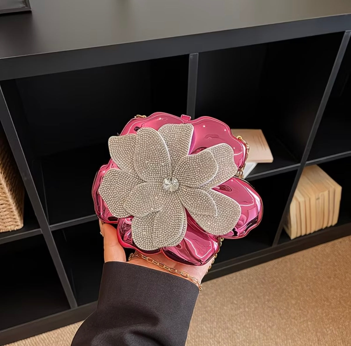 Elegant French-style golden sparkling rhinestone floral acrylic clutch bag 🌸