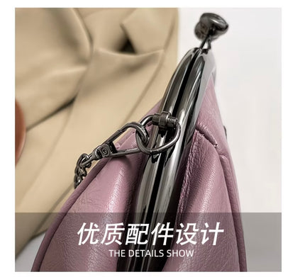 Vintage Clasp Shell-Shaped Crossbody Shoulder
Bag, Versatile
