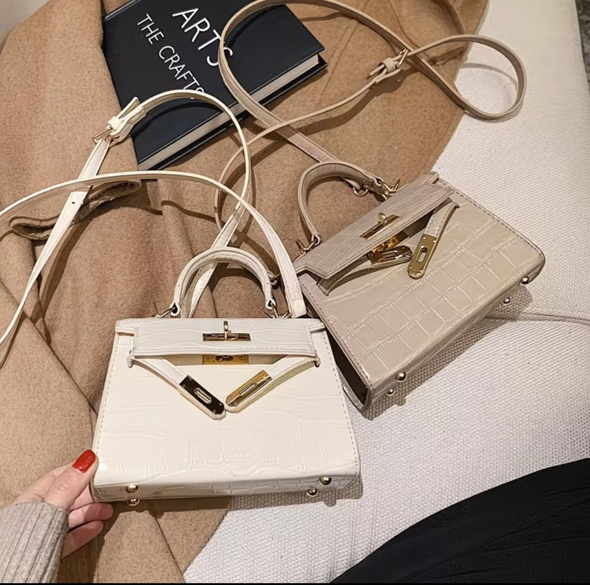 Stylish and Premium 2026 New Kelly Bag - Single Shoulder Crossbody Handbag, Fashionable Crocodile Leather Versatile Small / Large Purse