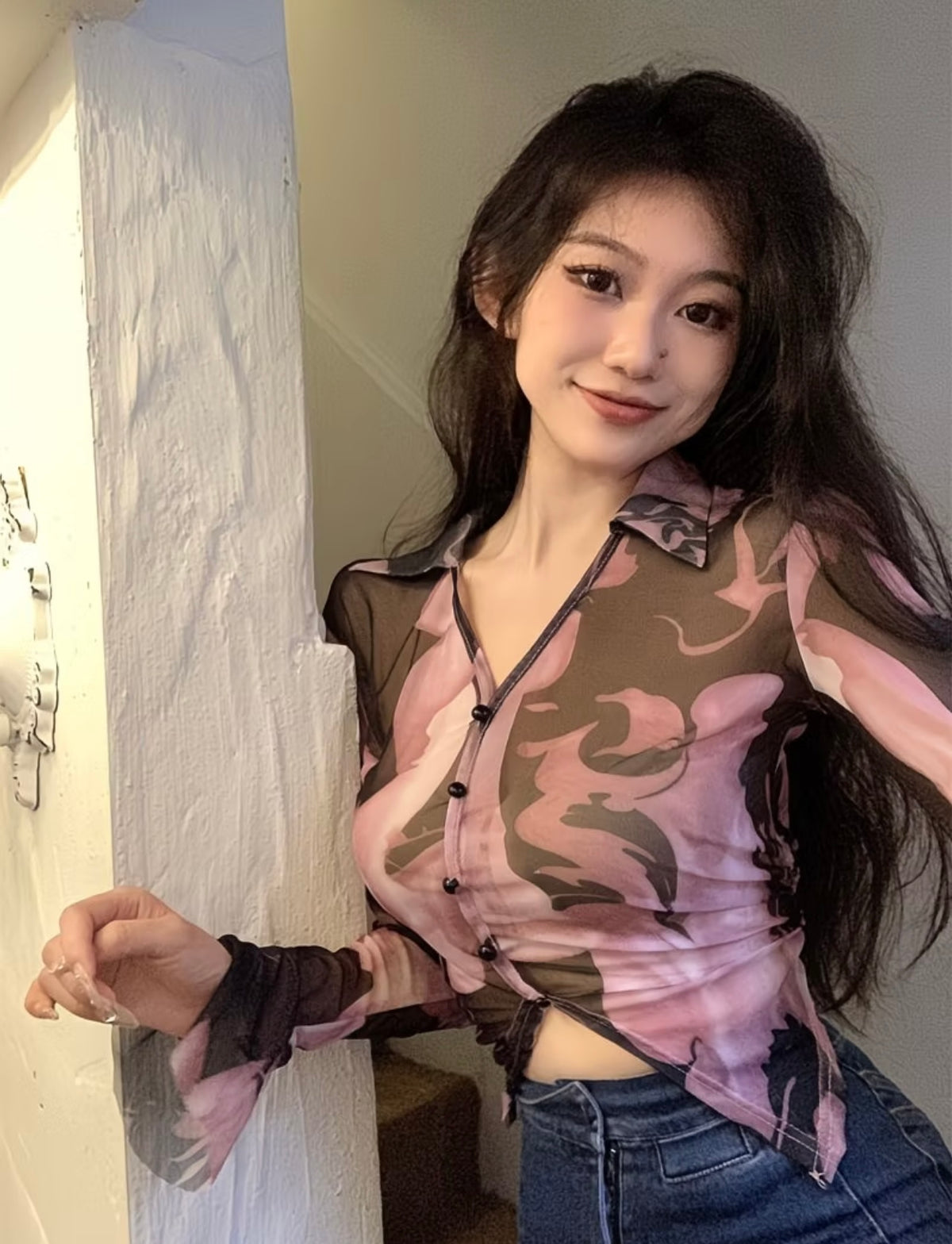Gradient Mesh Long Sleeve
Shirt Women's Summer Lightweight V-Neck Slim Fit 🖤