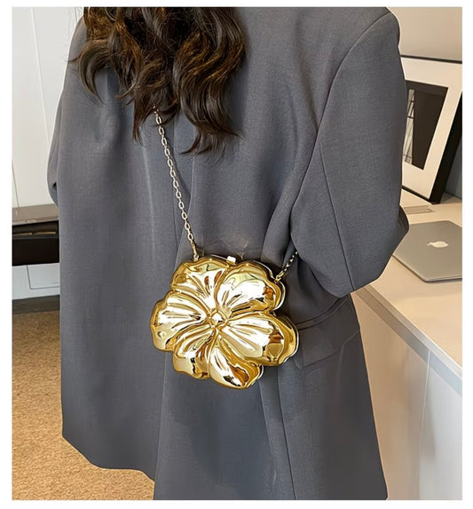 2026 New Floral-Shaped Stylish Sweet Crossbody Bag, Internet-Famous