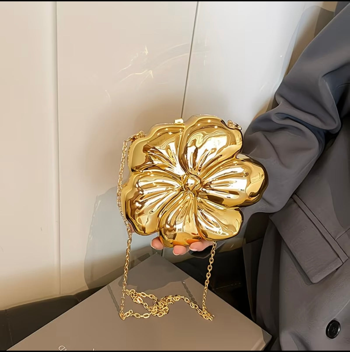 2026 New Floral-Shaped Stylish Sweet Crossbody Bag, Internet-Famous