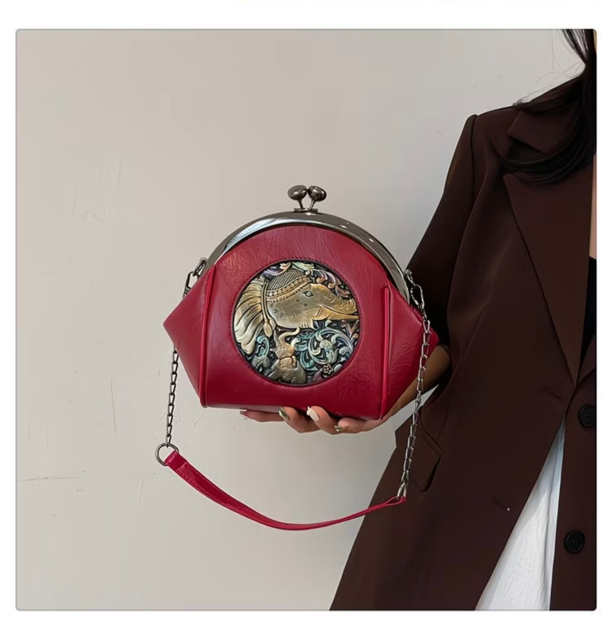Vintage Clasp Shell-Shaped Crossbody Shoulder
Bag, Versatile