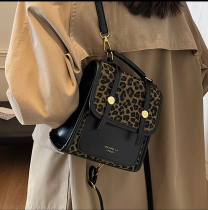 Casual shoulder Retro Backpack Korean-style Leopard Print Trendy Travel Backpack 🤎🖤