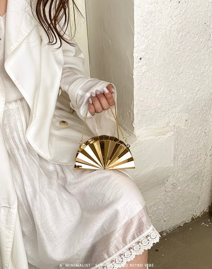New European Cross-border Style Unique Fan-shaped Clutch for women