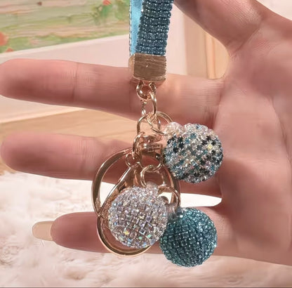 Exquisite Cartoon Cute Diamond-Studded Ball Keychain Pendant, Universal Anti-Loss Gift Accessory for Women's Bags✨
