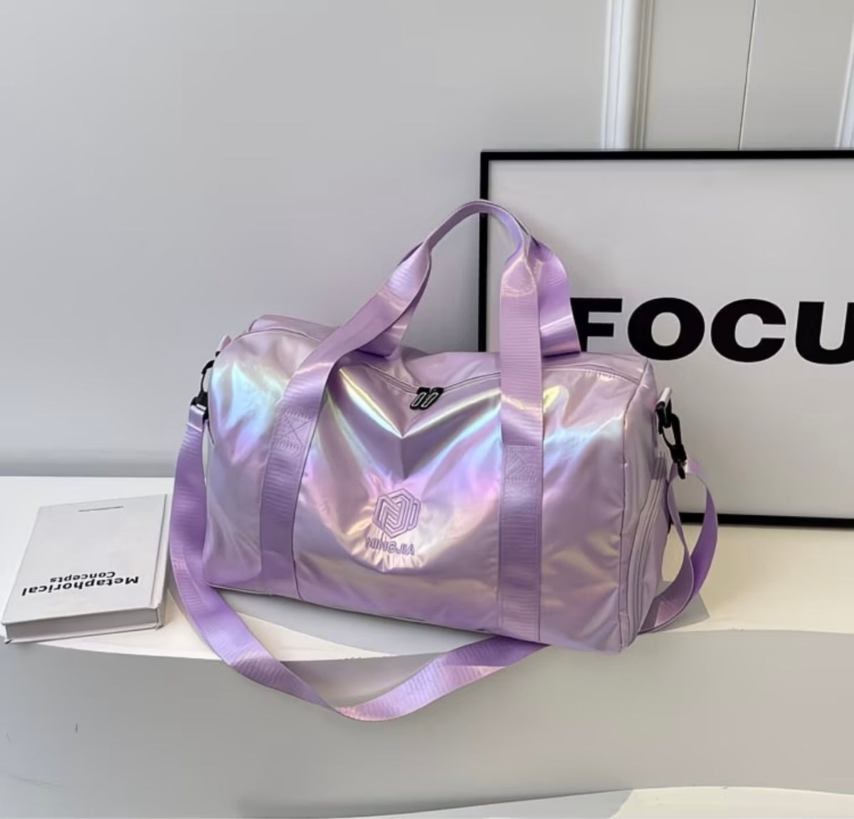 Gradient Large Capacity stylish travel bag premium quality