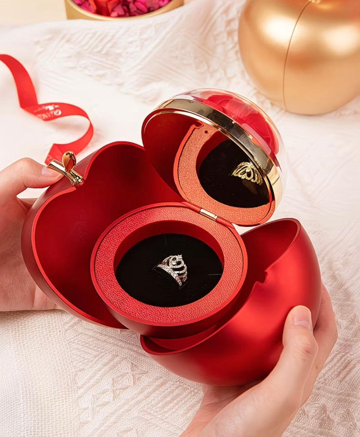 Romantic Rose Apple-Shaped Jewelry Box Gift Set