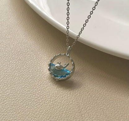 Whale-themed Unique Design, Elegant Iridescent Blue Ocean Collarbone Chain from the Marine Series 🌊🐬