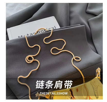 Super Popular Quirky Butt-Shaped funny Metal Bag for Women