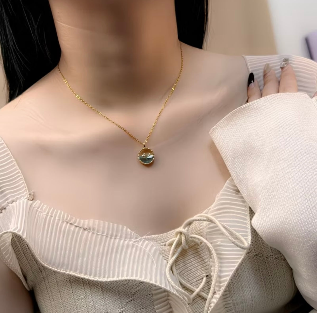 Whale-themed Unique Design, Elegant Iridescent Blue Ocean Collarbone Chain from the Marine Series 🌊🐬