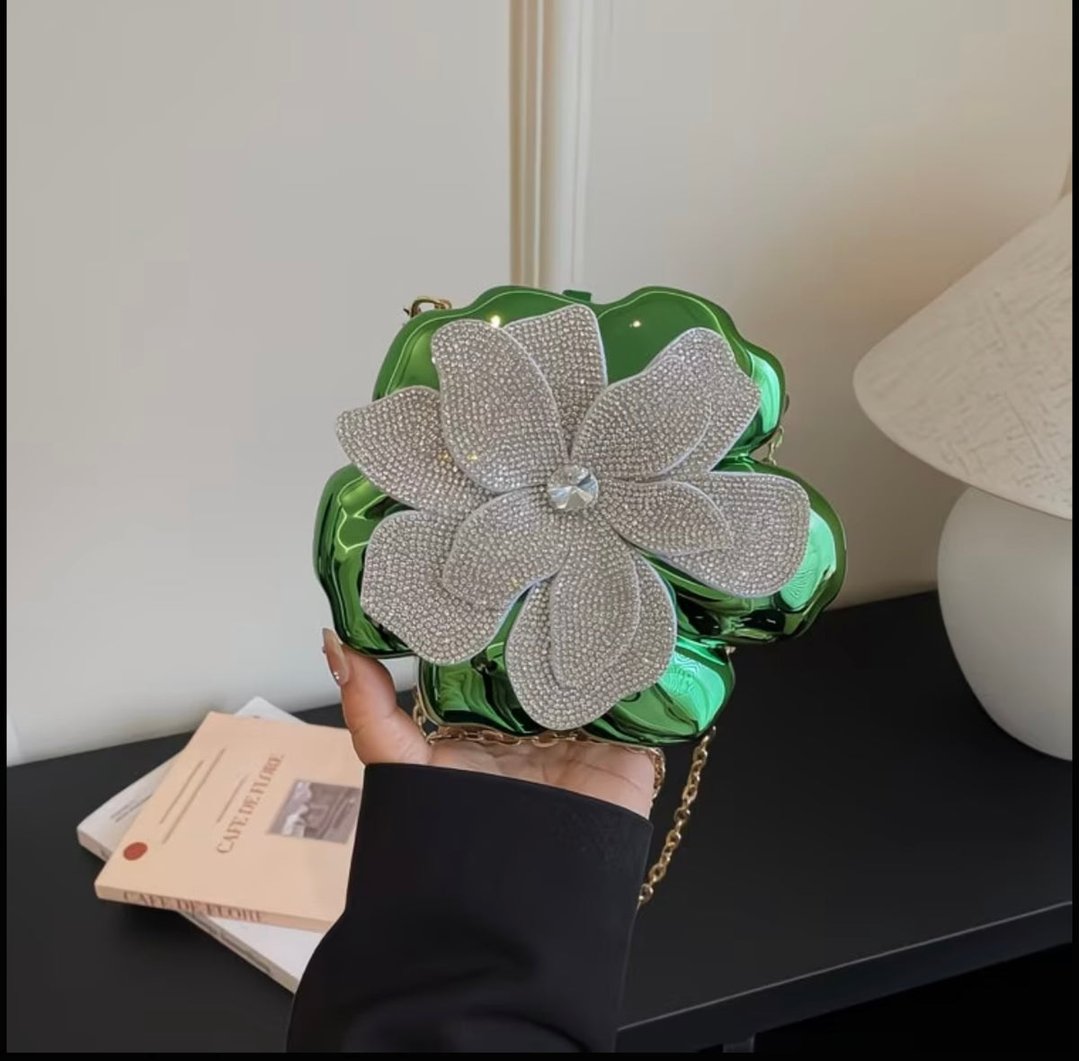 Elegant French-style golden sparkling rhinestone floral acrylic clutch bag 🌸